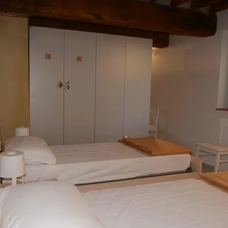 Cartiera La Buca Hostel Colle Val D'Elsa